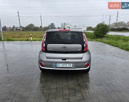 Серый Киа Soul, объемом двигателя 0 л и пробегом 91 тыс. км за 8900 $, фото 6 на Automoto.ua