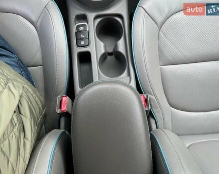 Киа Soul 2015 в Хмельницком на Automoto.ua Серый Киа Soul, объемом двигателя 0 л и пробегом 95 тыс. км за 6500 $, фото 35 на Automoto.ua