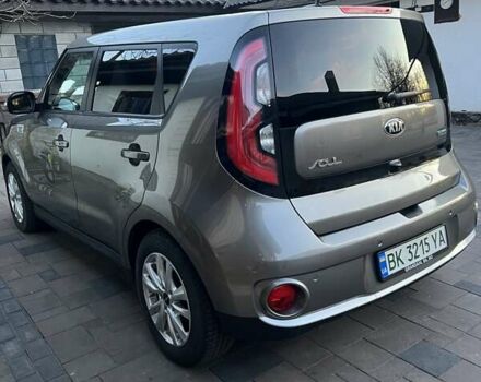 Серый Киа Soul, объемом двигателя 0 л и пробегом 111 тыс. км за 6700 $, фото 3 на Automoto.ua