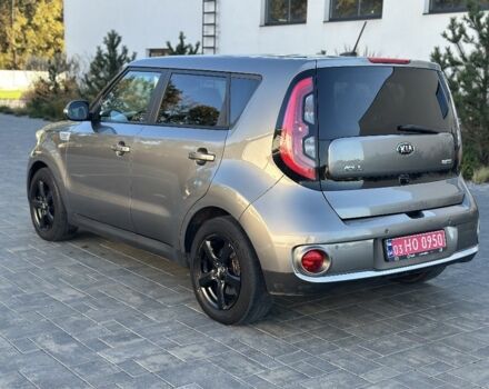 Сірий Кіа Soul, об'ємом двигуна 0 л та пробігом 160 тис. км за 9700 $, фото 14 на Automoto.ua