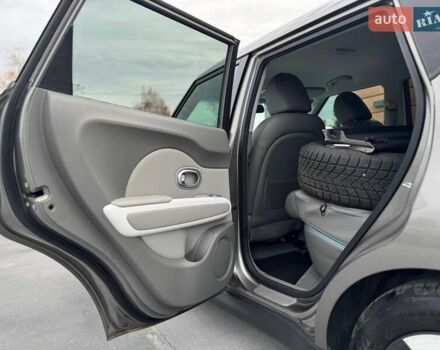 Серый Киа Soul, объемом двигателя 0 л и пробегом 123 тыс. км за 6950 $, фото 48 на Automoto.ua