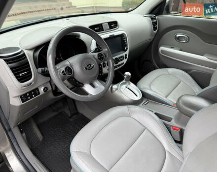 Серый Киа Soul, объемом двигателя 0 л и пробегом 111 тыс. км за 7100 $, фото 16 на Automoto.ua