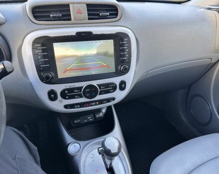 Сірий Кіа Soul, об'ємом двигуна 0 л та пробігом 160 тис. км за 9700 $, фото 5 на Automoto.ua