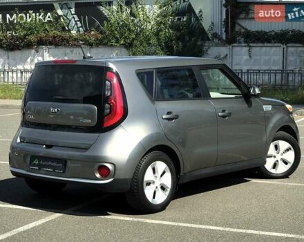 Серый Киа Soul, объемом двигателя 0 л и пробегом 100 тыс. км за 6400 $, фото 14 на Automoto.ua