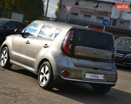 Сірий Кіа Soul, об'ємом двигуна 0 л та пробігом 148 тис. км за 5800 $, фото 9 на Automoto.ua
