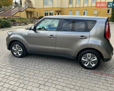 Киа Soul 2015 в Хмельницком на Automoto.ua Серый Киа Soul, объемом двигателя 0 л и пробегом 95 тыс. км за 6500 $, фото 16 на Automoto.ua
