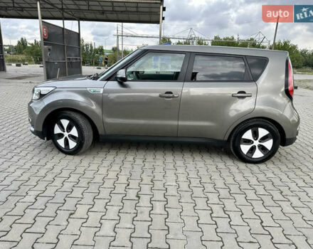 Серый Киа Soul, объемом двигателя 0 л и пробегом 90 тыс. км за 7999 $, фото 7 на Automoto.ua