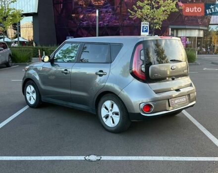 Серый Киа Soul, объемом двигателя 0 л и пробегом 150 тыс. км за 6990 $, фото 4 на Automoto.ua