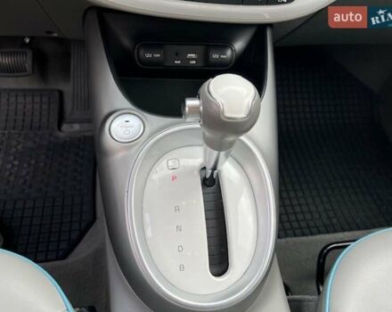 Киа Soul 2015 в Хмельницком на Automoto.ua Серый Киа Soul, объемом двигателя 0 л и пробегом 95 тыс. км за 6500 $, фото 33 на Automoto.ua