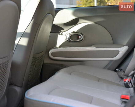 Сірий Кіа Soul, об'ємом двигуна 0 л та пробігом 148 тис. км за 5800 $, фото 18 на Automoto.ua