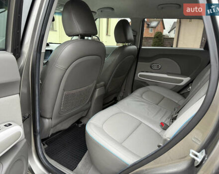 Серый Киа Soul, объемом двигателя 0 л и пробегом 111 тыс. км за 7100 $, фото 19 на Automoto.ua