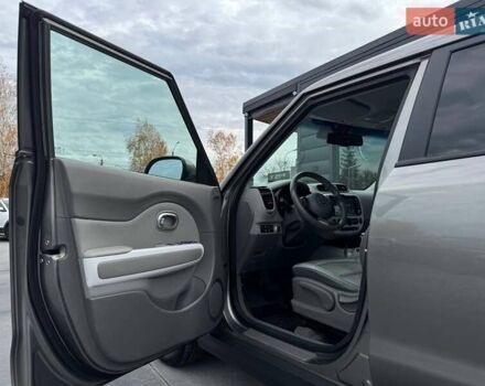Серый Киа Soul, объемом двигателя 0 л и пробегом 123 тыс. км за 6950 $, фото 23 на Automoto.ua
