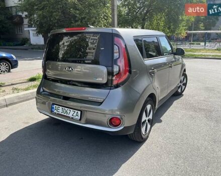 Серый Киа Soul, объемом двигателя 0 л и пробегом 35 тыс. км за 9500 $, фото 6 на Automoto.ua