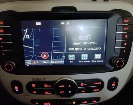 Серый Киа Soul, объемом двигателя 0 л и пробегом 128 тыс. км за 8000 $, фото 7 на Automoto.ua