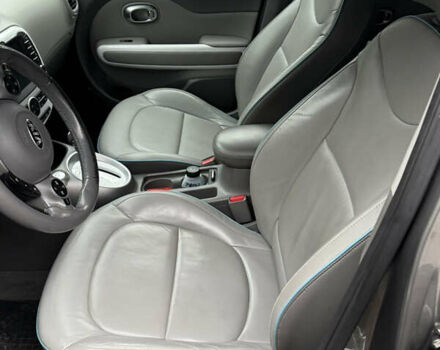 Серый Киа Soul, объемом двигателя 0 л и пробегом 109 тыс. км за 6499 $, фото 49 на Automoto.ua