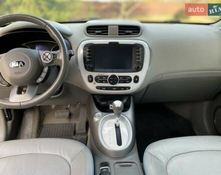 Серый Киа Soul, объемом двигателя 0 л и пробегом 135 тыс. км за 7299 $, фото 10 на Automoto.ua