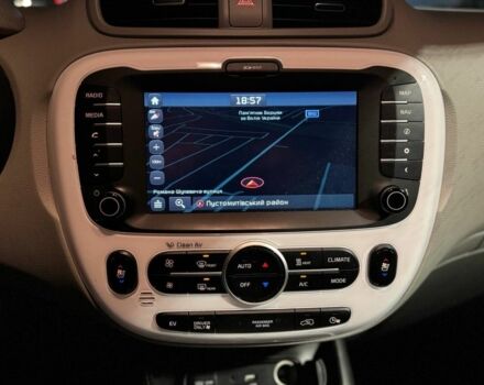 Серый Киа Soul, объемом двигателя 0 л и пробегом 100 тыс. км за 5990 $, фото 22 на Automoto.ua