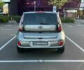 Сірий Кіа Soul, об'ємом двигуна 0 л та пробігом 150 тис. км за 7490 $, фото 5 на Automoto.ua