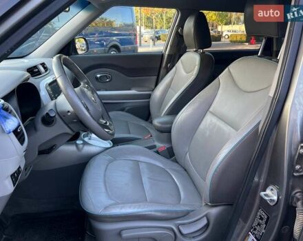 Серый Киа Soul, объемом двигателя 0 л и пробегом 150 тыс. км за 6990 $, фото 7 на Automoto.ua