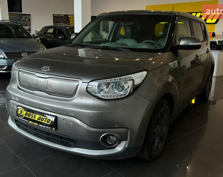 Серый Киа Soul, объемом двигателя 0 л и пробегом 149 тыс. км за 6700 $, фото 2 на Automoto.ua