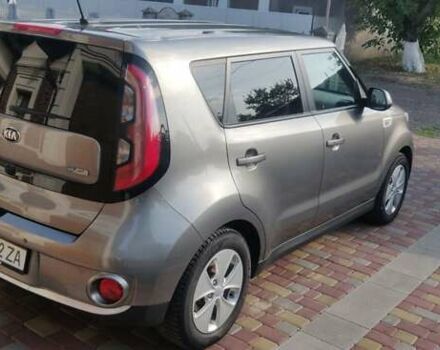 Серый Киа Soul, объемом двигателя 0 л и пробегом 92 тыс. км за 8000 $, фото 4 на Automoto.ua