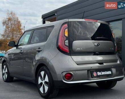 Серый Киа Soul, объемом двигателя 0 л и пробегом 123 тыс. км за 6950 $, фото 18 на Automoto.ua