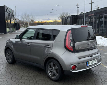 Серый Киа Soul, объемом двигателя 0 л и пробегом 130 тыс. км за 7000 $, фото 2 на Automoto.ua