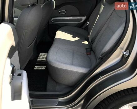 Серый Киа Soul, объемом двигателя 0 л и пробегом 100 тыс. км за 6400 $, фото 26 на Automoto.ua