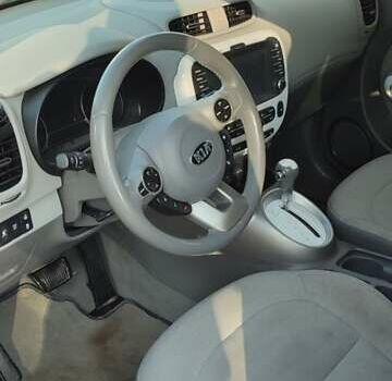 Серый Киа Soul, объемом двигателя 0 л и пробегом 78 тыс. км за 7100 $, фото 13 на Automoto.ua