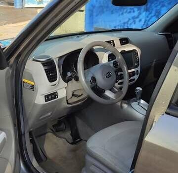 Серый Киа Soul, объемом двигателя 0 л и пробегом 78 тыс. км за 7100 $, фото 16 на Automoto.ua