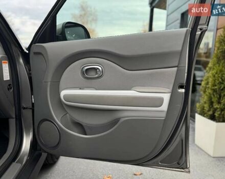 Серый Киа Soul, объемом двигателя 0 л и пробегом 123 тыс. км за 6950 $, фото 55 на Automoto.ua