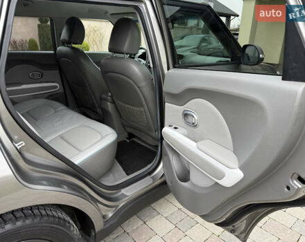Серый Киа Soul, объемом двигателя 0 л и пробегом 111 тыс. км за 7100 $, фото 21 на Automoto.ua