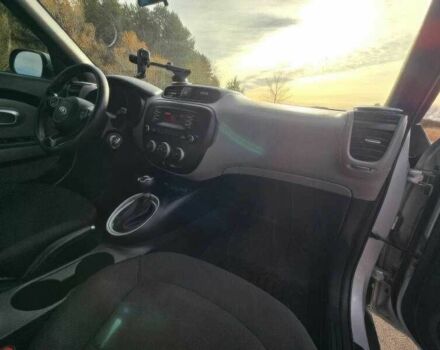 Серый Киа Soul, объемом двигателя 1.6 л и пробегом 119 тыс. км за 6000 $, фото 15 на Automoto.ua