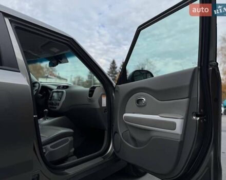 Серый Киа Soul, объемом двигателя 0 л и пробегом 123 тыс. км за 6950 $, фото 54 на Automoto.ua