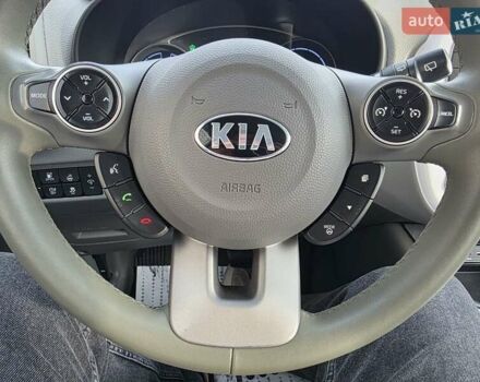 Сірий Кіа Soul, об'ємом двигуна 0 л та пробігом 114 тис. км за 6500 $, фото 17 на Automoto.ua