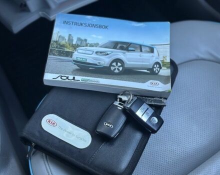 Серый Киа Soul, объемом двигателя 0 л и пробегом 160 тыс. км за 9600 $, фото 4 на Automoto.ua