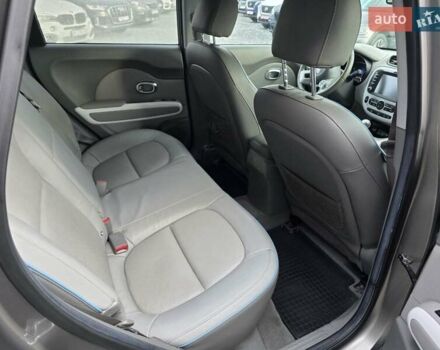 Серый Киа Soul, объемом двигателя 0 л и пробегом 114 тыс. км за 5599 $, фото 14 на Automoto.ua