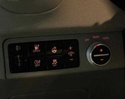 Серый Киа Soul, объемом двигателя 0 л и пробегом 100 тыс. км за 5990 $, фото 13 на Automoto.ua