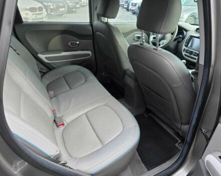 Серый Киа Soul, объемом двигателя 0 л и пробегом 114 тыс. км за 5900 $, фото 16 на Automoto.ua