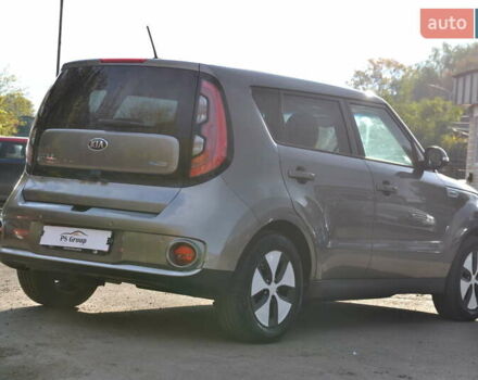 Сірий Кіа Soul, об'ємом двигуна 0 л та пробігом 148 тис. км за 5800 $, фото 7 на Automoto.ua