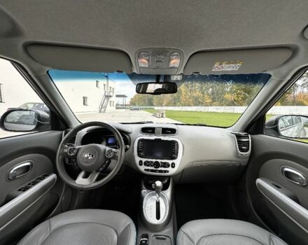 Серый Киа Soul, объемом двигателя 0 л и пробегом 165 тыс. км за 8900 $, фото 3 на Automoto.ua