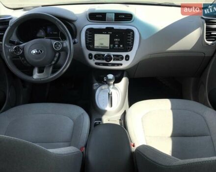 Серый Киа Soul, объемом двигателя 0 л и пробегом 100 тыс. км за 6400 $, фото 36 на Automoto.ua
