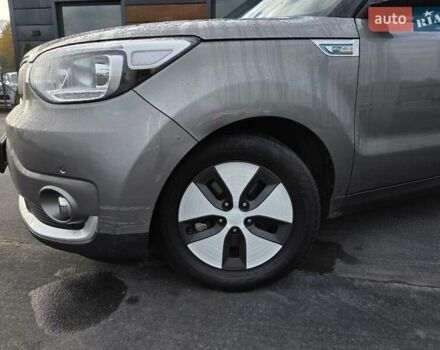 Сірий Кіа Soul, об'ємом двигуна 0 л та пробігом 114 тис. км за 6500 $, фото 9 на Automoto.ua