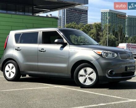 Серый Киа Soul, объемом двигателя 0 л и пробегом 100 тыс. км за 6400 $, фото 2 на Automoto.ua