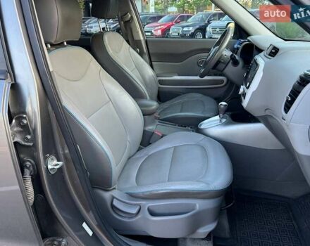 Серый Киа Soul, объемом двигателя 0 л и пробегом 150 тыс. км за 6990 $, фото 9 на Automoto.ua