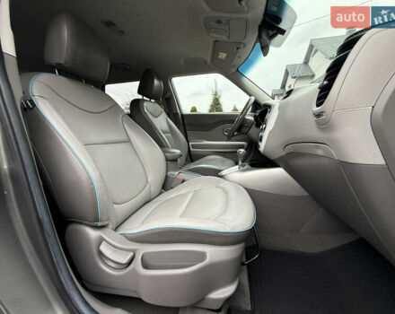 Серый Киа Soul, объемом двигателя 0 л и пробегом 111 тыс. км за 7100 $, фото 24 на Automoto.ua
