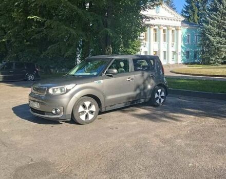Серый Киа Soul, объемом двигателя 0 л и пробегом 128 тыс. км за 8000 $, фото 4 на Automoto.ua