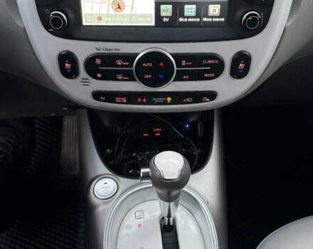 Серый Киа Soul, объемом двигателя 0 л и пробегом 185 тыс. км за 9700 $, фото 28 на Automoto.ua