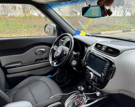 Сірий Кіа Soul, об'ємом двигуна 2 л та пробігом 114 тис. км за 10700 $, фото 10 на Automoto.ua