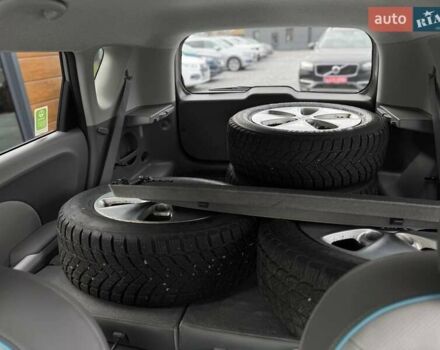 Серый Киа Soul, объемом двигателя 0 л и пробегом 123 тыс. км за 6950 $, фото 46 на Automoto.ua